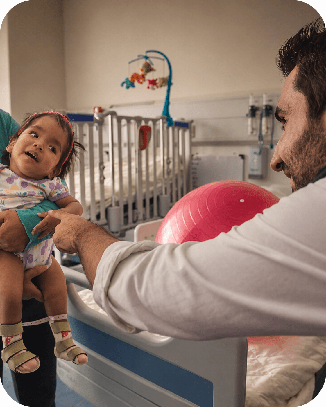 Presentación de Atacamagica Kusiy en la unidad de pediatría del Hospital Regional de Copiapó
